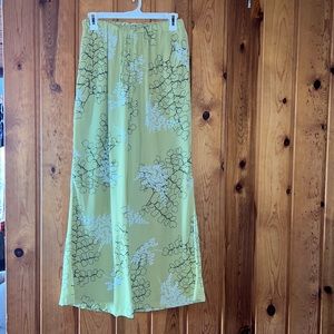Gently used size S Kauluae pants